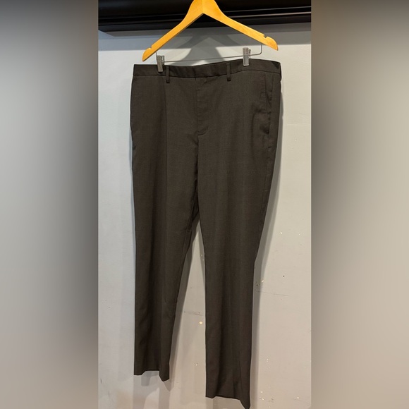 J.Crew Factory Men’s Dark Grey Tapered Pants Size 36/32 - Picture 1 of 7